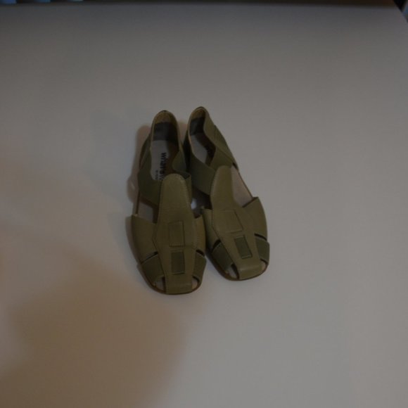 WHAT'S WHAT (R) byAerosoles Green Flat Leather Upper Balance Man Made 6 1/2 - Picture 4 of 6